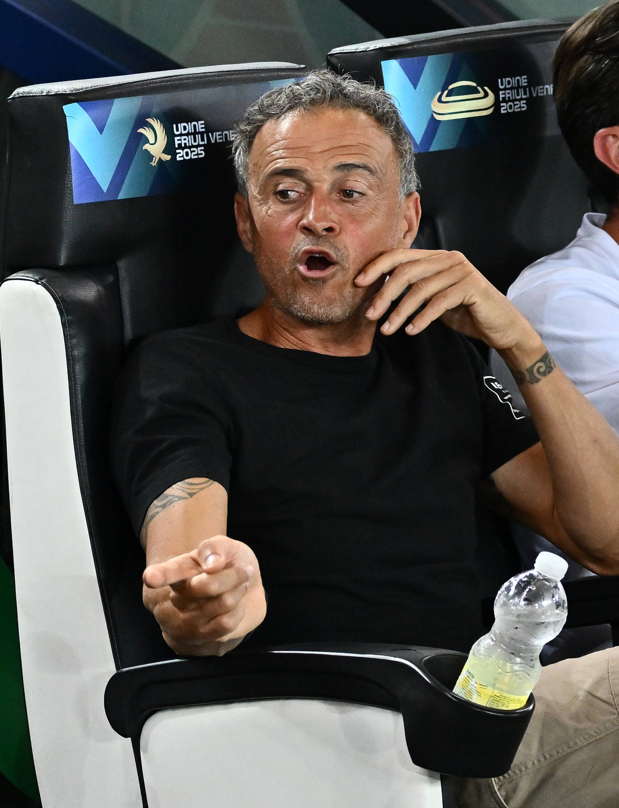 关于巴黎圣日耳曼转会期完成体检,志在足总杯名次提升,媒体盛赞,训练强度明显提升的信息AYX体育直播平台