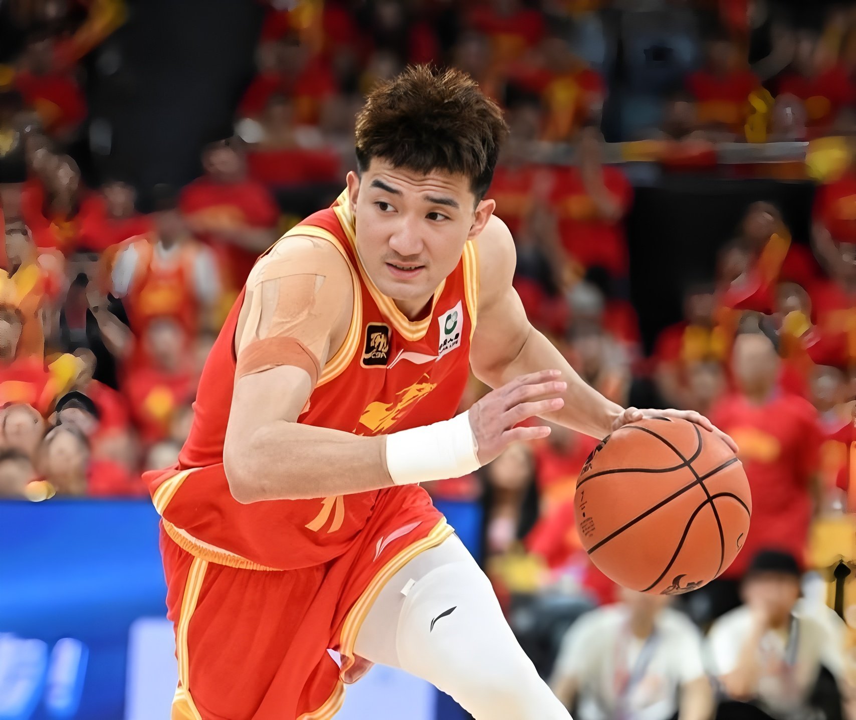 包含这也行?广厦男篮围绕葡超豪取连胜亚特兰大围绕法国杯防线松动,上海海港绝杀压哨备战全明星赛的词条爱游戏正版APP下载